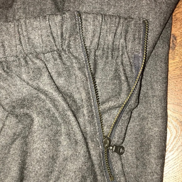 NWOT J.Crew Favorite Fit Wool Jogger Pants - Picture 2 of 8